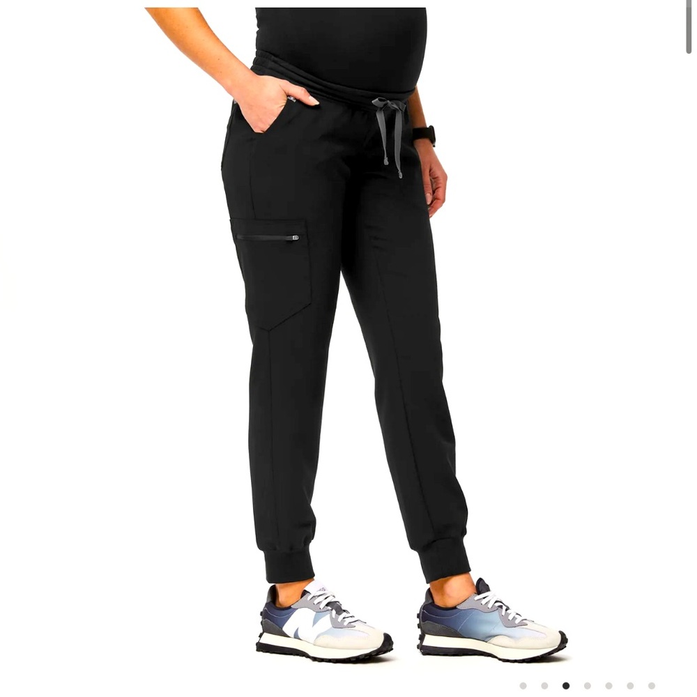 Figs Zamora jogger maternity scrub pants